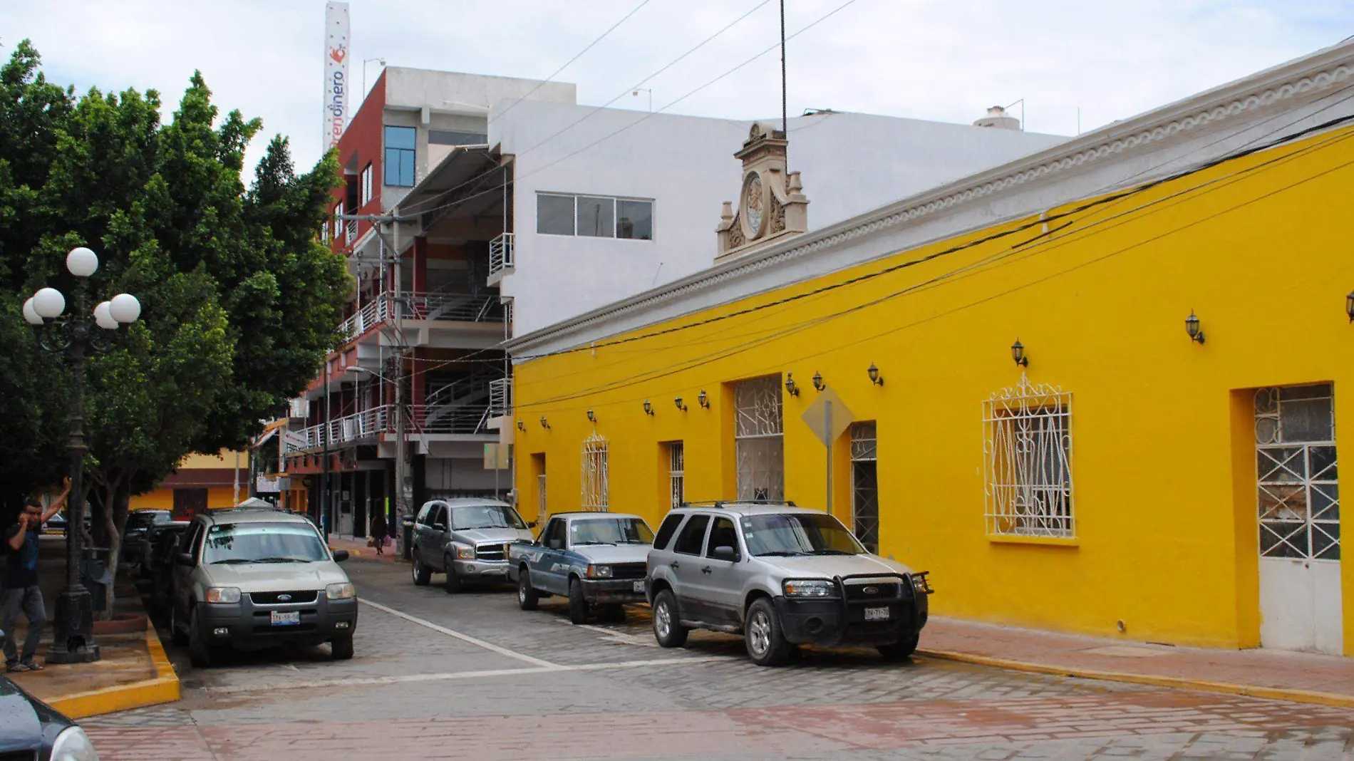 CASA DE CULTURA ACATLAN - Brisselda Sarabia